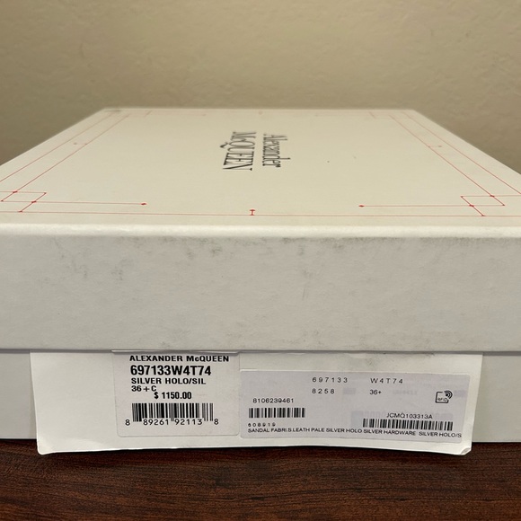 Alexander McQueen iridescent faux leather sandals NWT - Picture 10 of 10